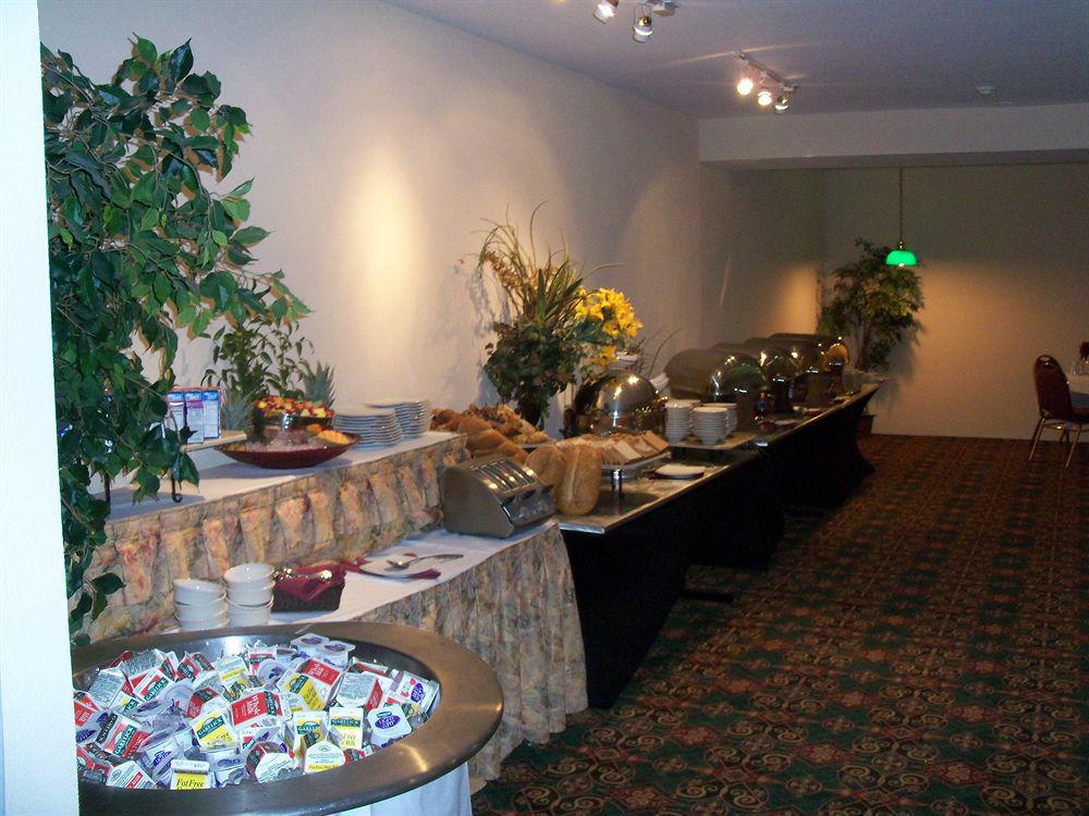 Holiday Inn Nashua, An Ihg Hotel מסעדה תמונה